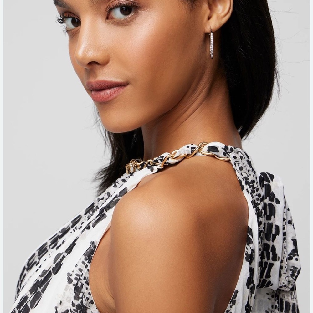 White House Black Market gorgeous top - Picture 4 of 4